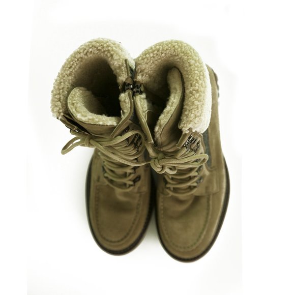 CHANEL  Khaki Suede & Grey wool Booties 38,5 FR - Picture 2 of 9